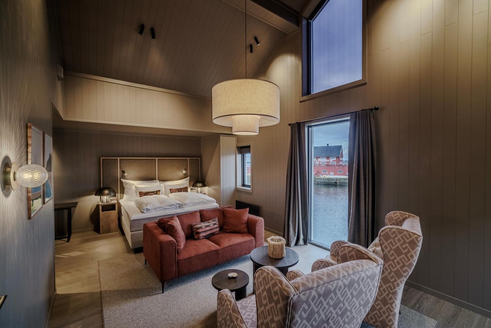 Henningsvaer Bryggehotell - By Classic Norway Hotels Екстериор снимка