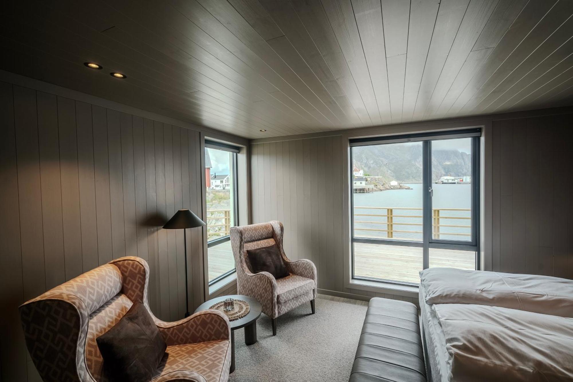 Henningsvaer Bryggehotell - By Classic Norway Hotels Екстериор снимка